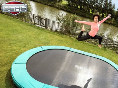 Berg Inground Grand Favorit gr�n 520 x 350 Airflow oval